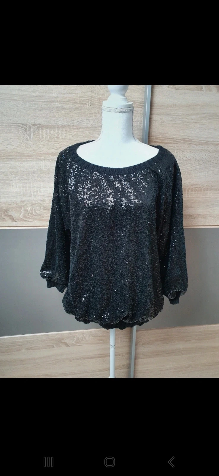 Pull noir
